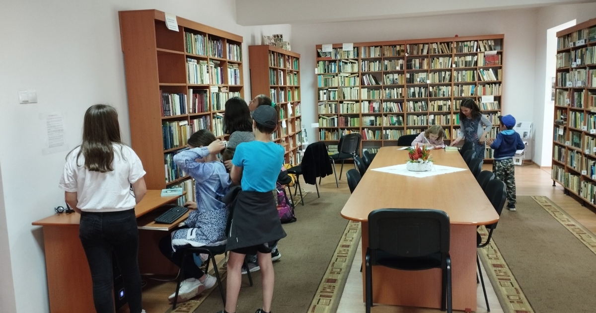 Adventi mesenaptárt készítenek